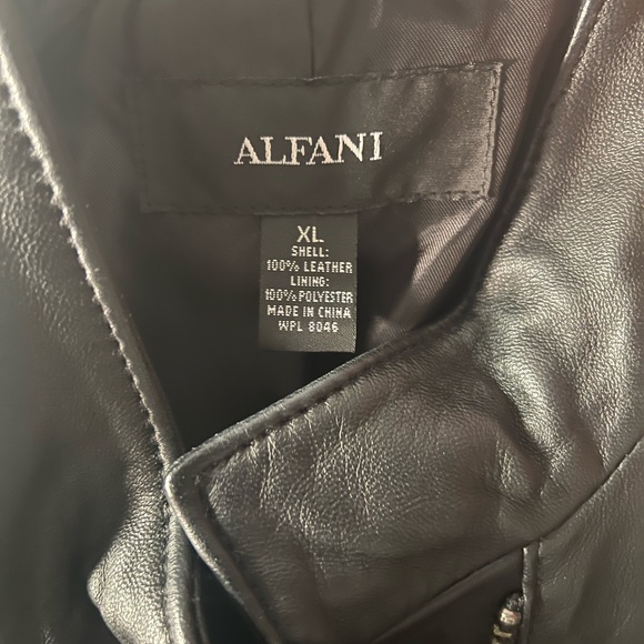 XL ALFANI Black Leather Coat - Picture 3 of 7